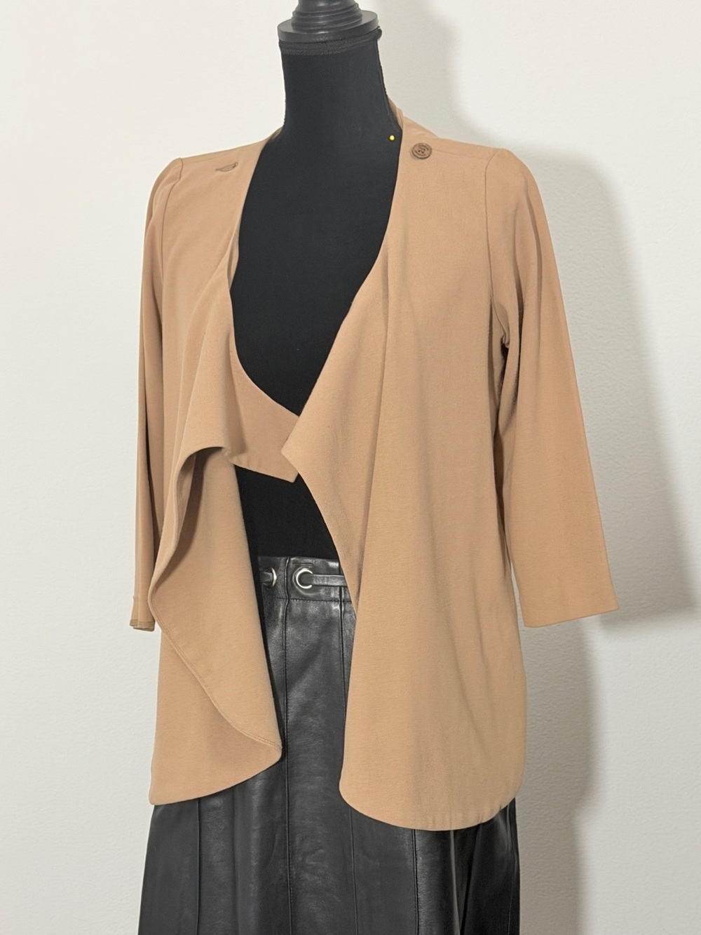 Rodebjer Women's Camel Open-Front Long Jacket - Picture 7 of 10